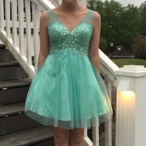 Beautiful short prom/formal dress